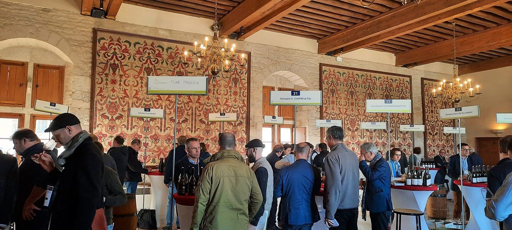 Gilly-lès-Cîteaux -Grands Jours de Bourgogne 2022 (Wijn uit Bourgogne)